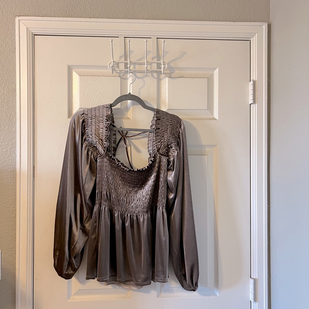 Blouse velvet material